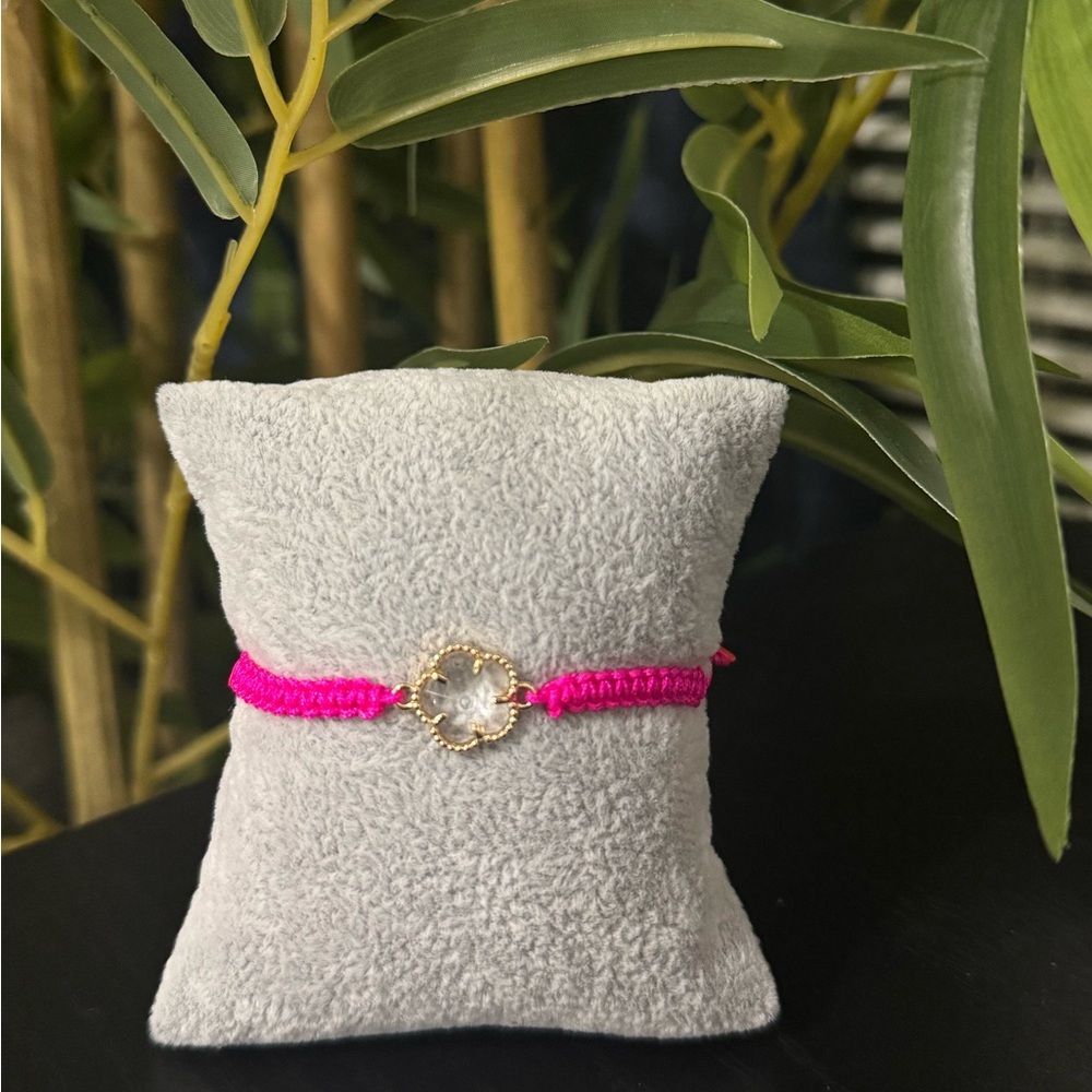 Elegant Pink Bracelet with Crystal Accent HANDMADE 🩷